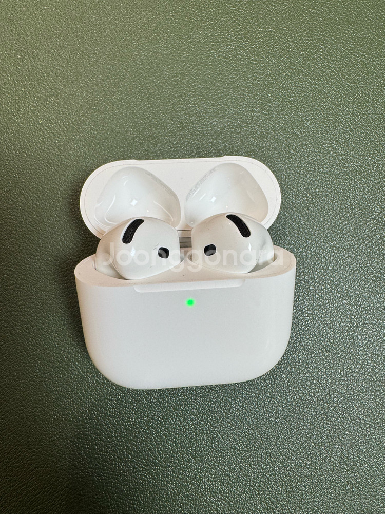 에어팟4세대 노캔버전 팔아요.--0