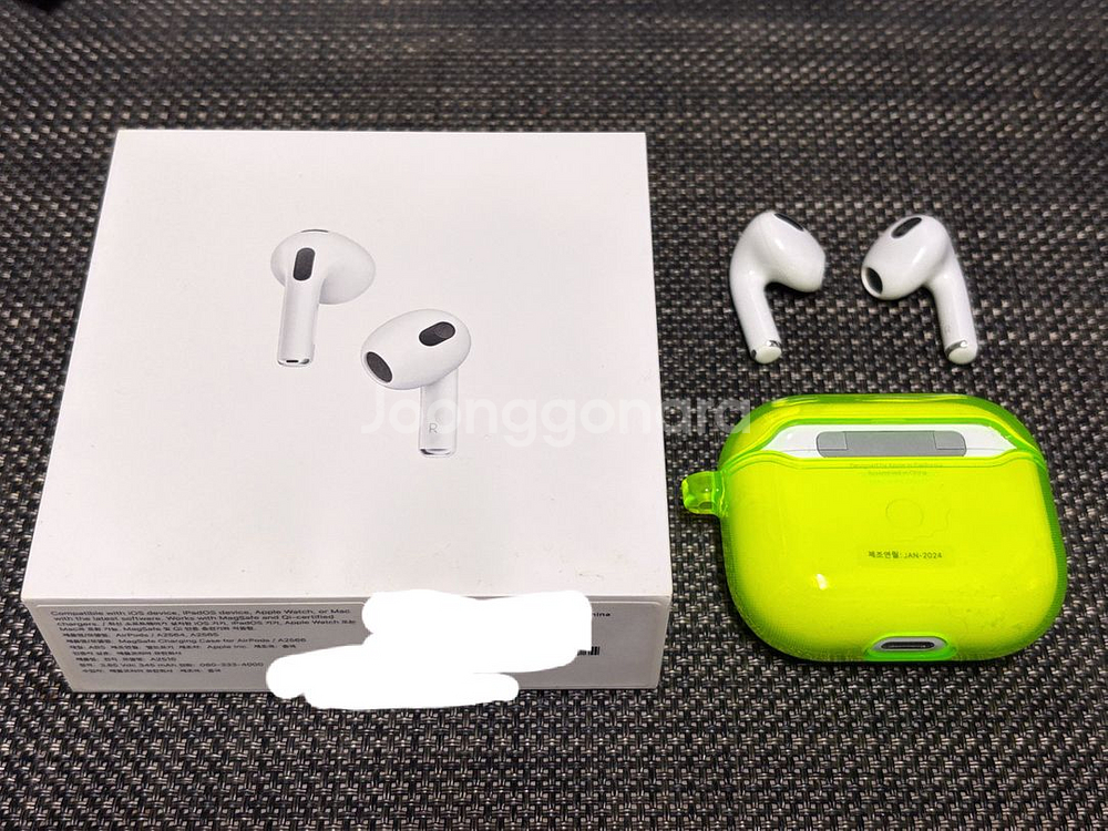 애플 에어팟3 맥세이프 깨끗하게 사용한 기기--0