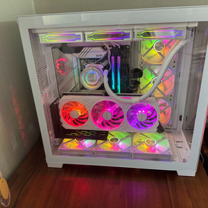 화이트 조립PC i7-13700K RTX 4070 + 벤큐 2546k