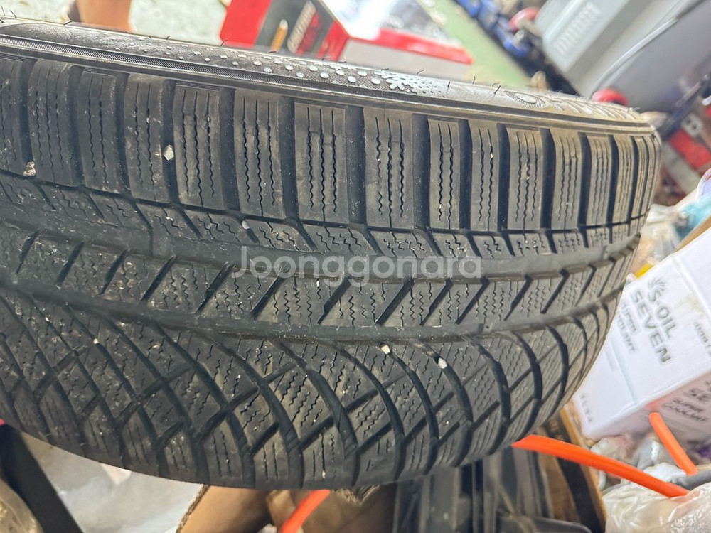 폭스바겐 19인치 휠(로사리오) 245 40 19 윈터--4