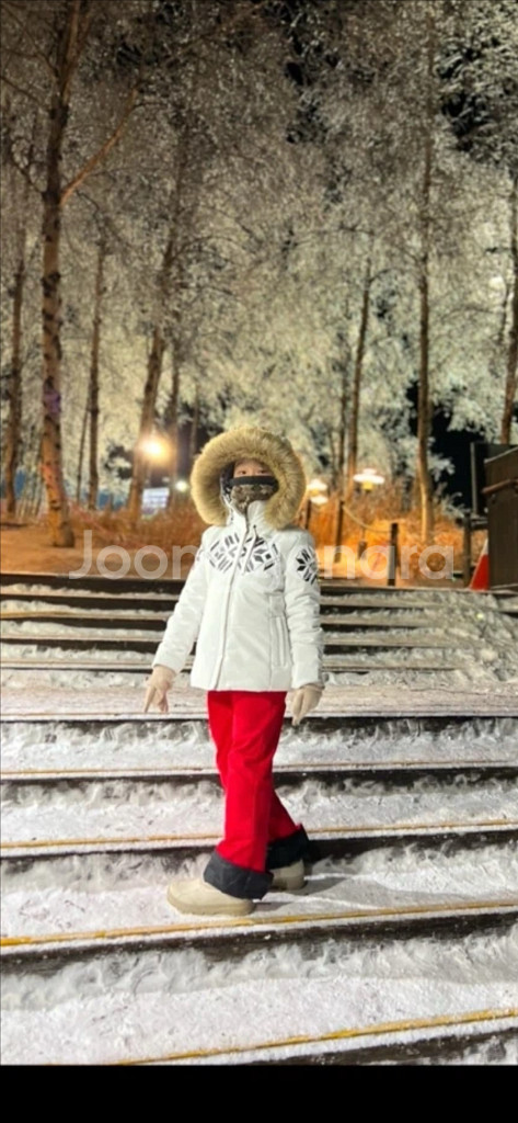 2324쁘아블랑 주니어 스키복 판매합니다--0