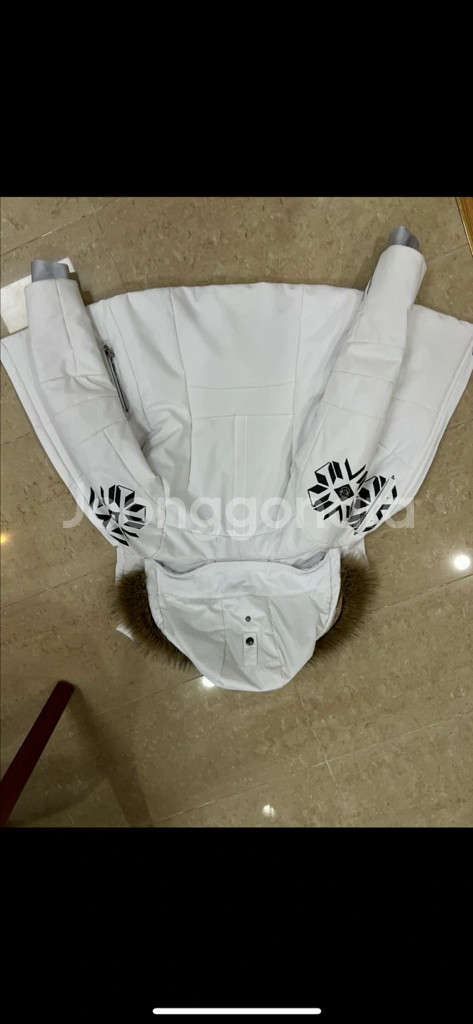 2324쁘아블랑 주니어 스키복 판매합니다--5