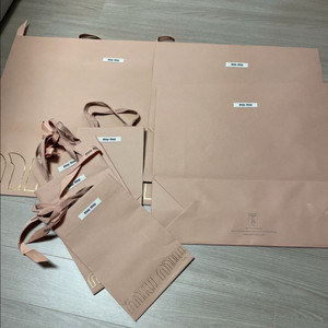 미우미우 쇼핑백 일괄판매