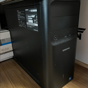 고급사무용 데스크탑 판매합니다.(i5, 512GB, 16RAM)