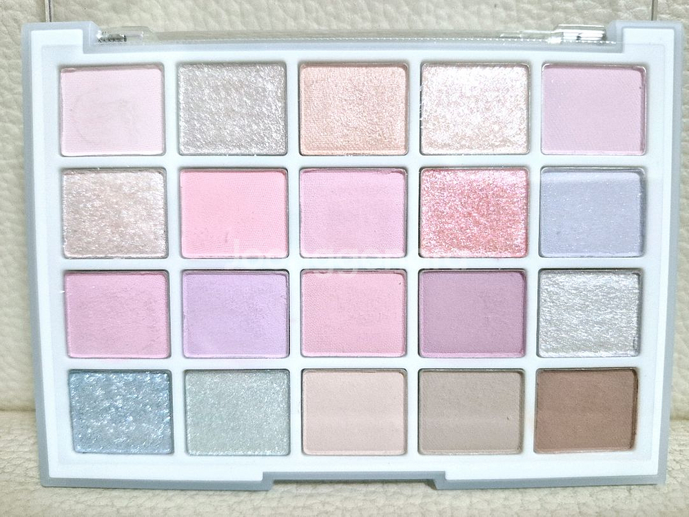 데이지크 무드 섀도우 팔레트 5호 코튼 파우더--1