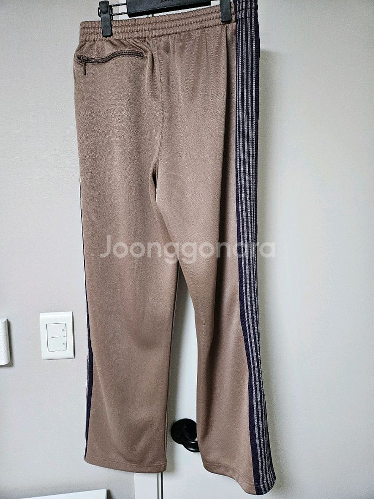 [s]니들스 트랙팬츠 스트레이트 타우페--1