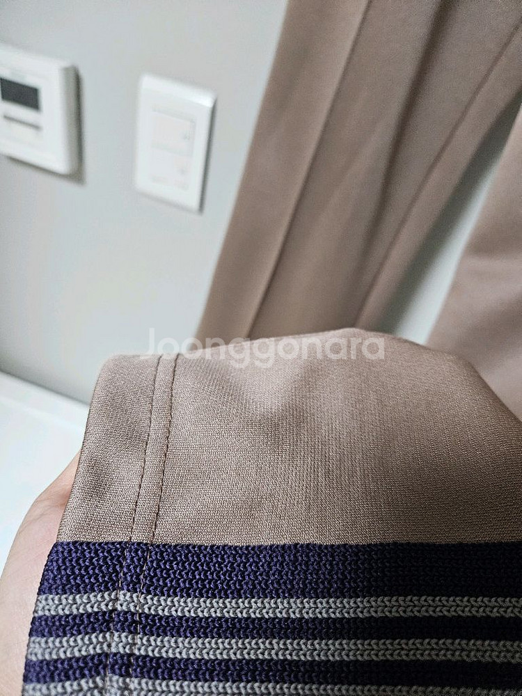 [s]니들스 트랙팬츠 스트레이트 타우페--8