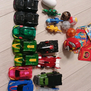 터닝메카드.공룡메카드 등