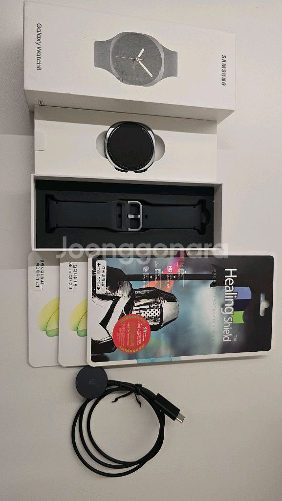 갤럭시워치8 44mm 블랙 새상품급 풀박스 + 필름많음--0