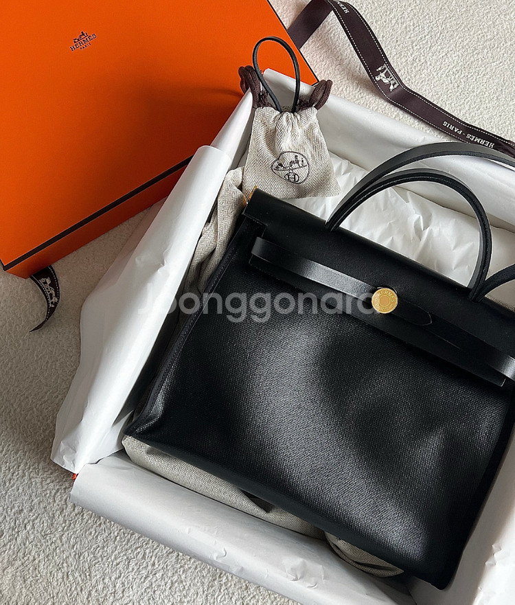 에르메스 에르백31 코팅 블랙 금장 새상품--0