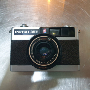 [팔림]페트리 35E(필름카메라)