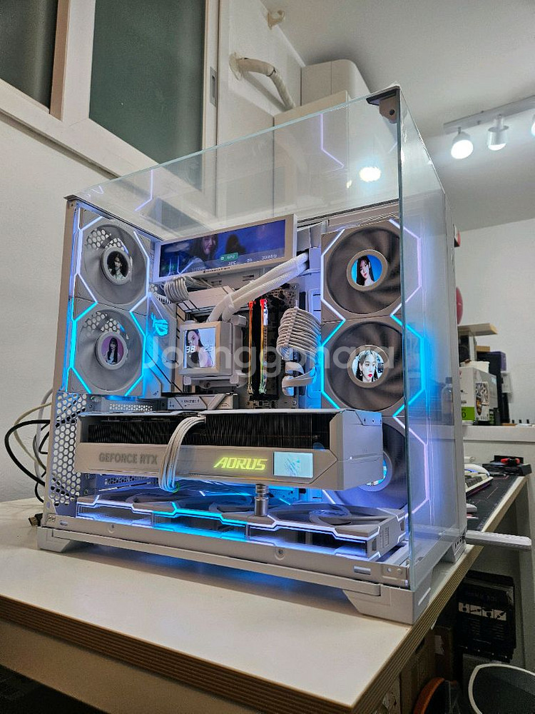 9800x3d/rtx5080 어로스마스터/리안리 풀세팅 화이트 하이엔드 본체--1