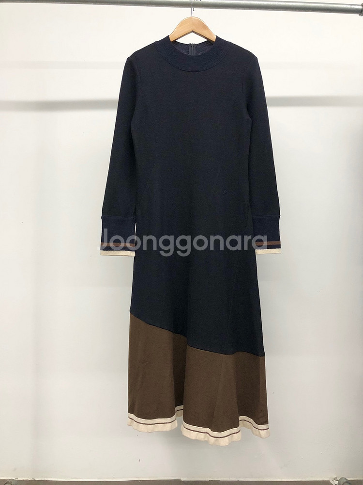 듀엘 니트 플레어 롱 원피스 55--0