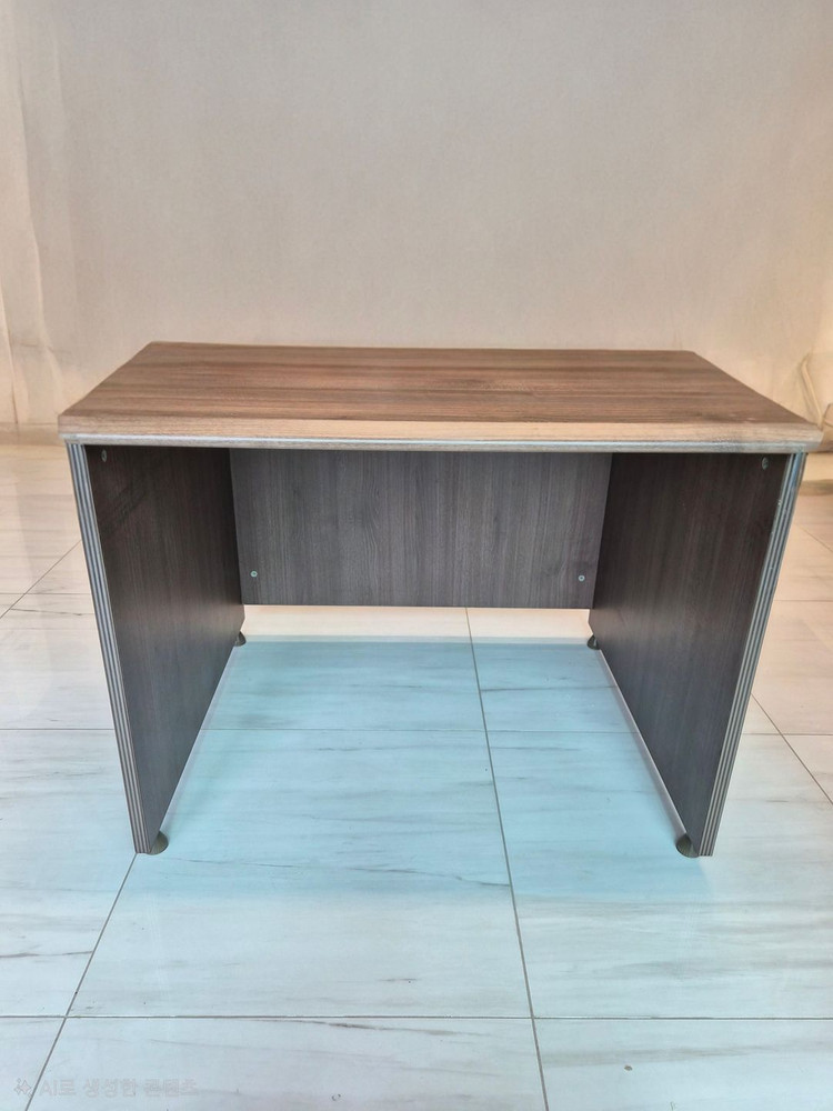 브라운 책상 무료나눔합니다. 이미지