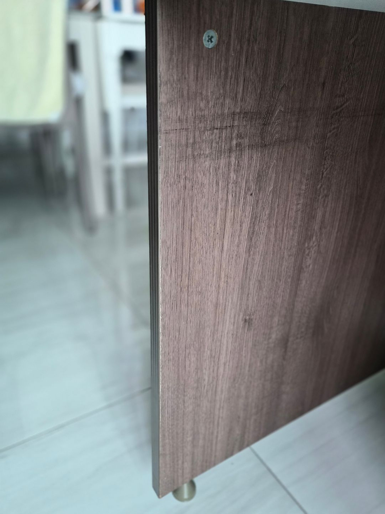 브라운 책상 무료나눔합니다. 이미지