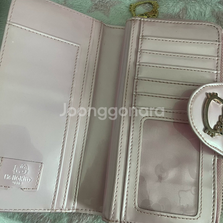 산리오 헬로키티 고전 핑크 장지갑 양도 판매--2