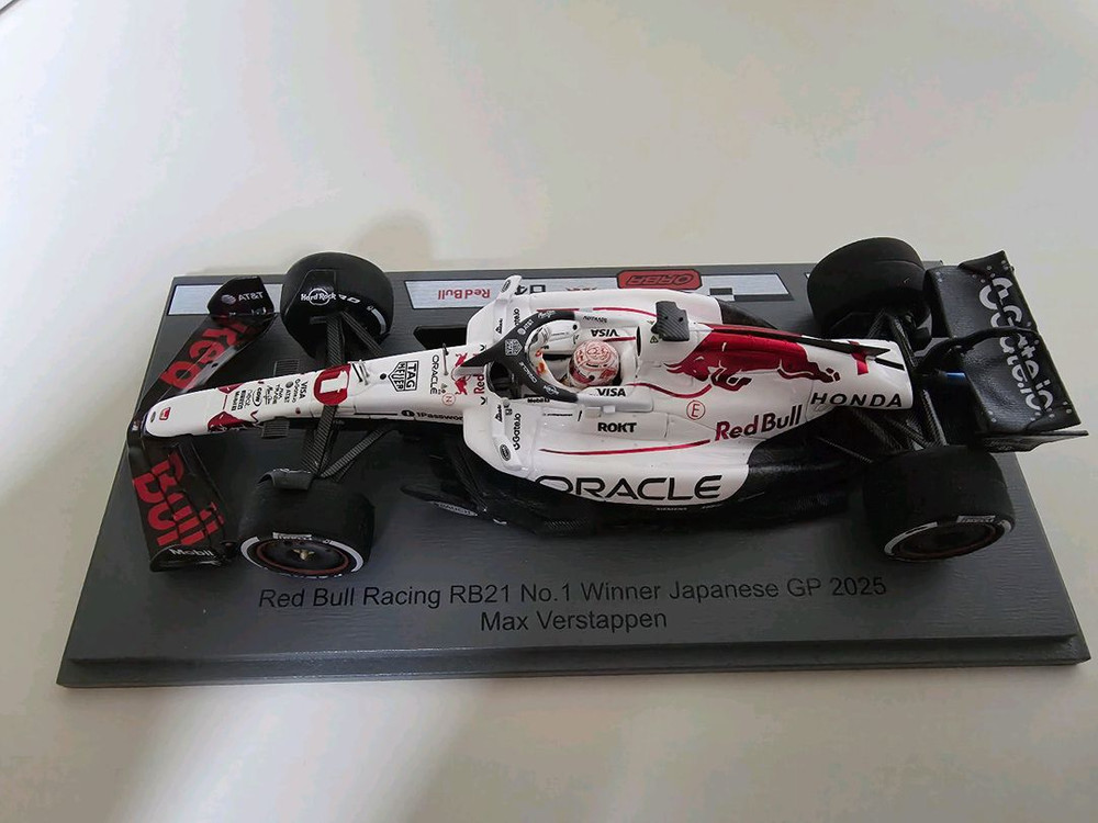 스파크 1:43 F1 RB21 일본 GP 막스 베르스타펜--1