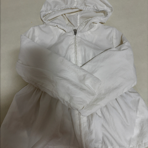 슈슈앤크라 바람막이 3y