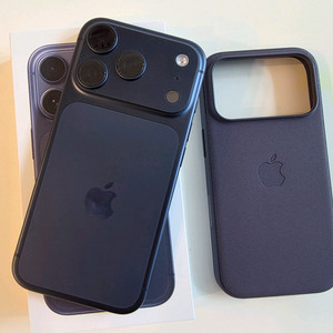 아이폰 17프로 자급제 딥블루 256기가 팝니다