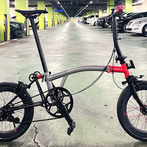 브롬톤 챕터3 V3 상태극상 튜닝차 판매합니다.