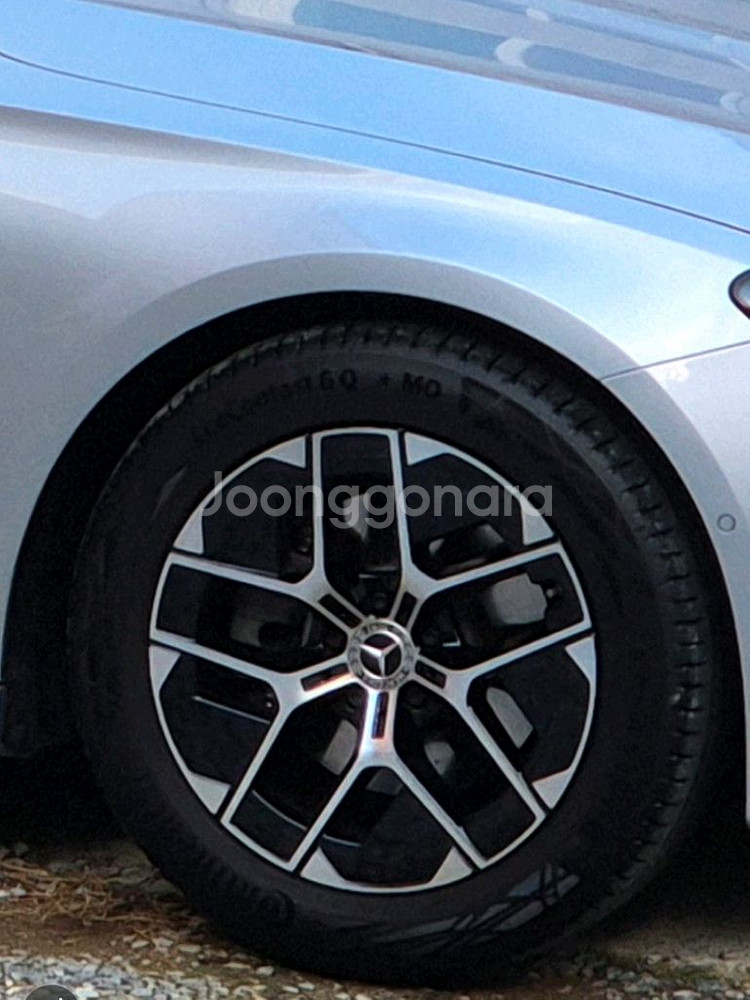 벤츠 E클래스 W214 18인치 콘티넨탈순정타이어--1