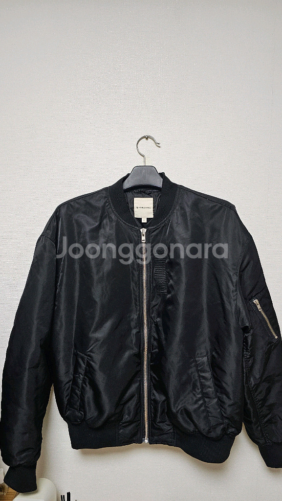 지오다노 항공잠바 재킷 ma-1 판매합니다.--0