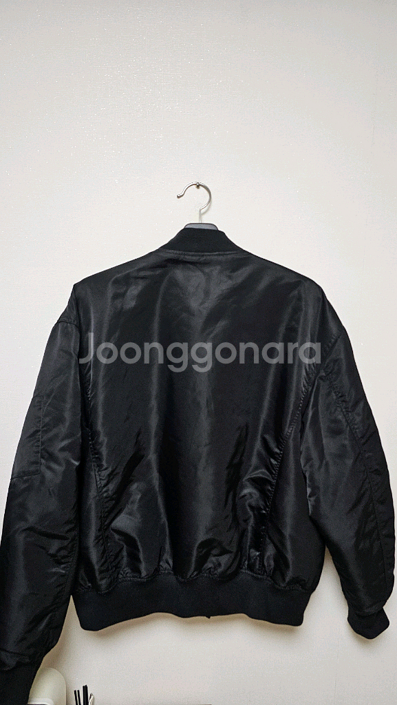 지오다노 항공잠바 재킷 ma-1 판매합니다.--1