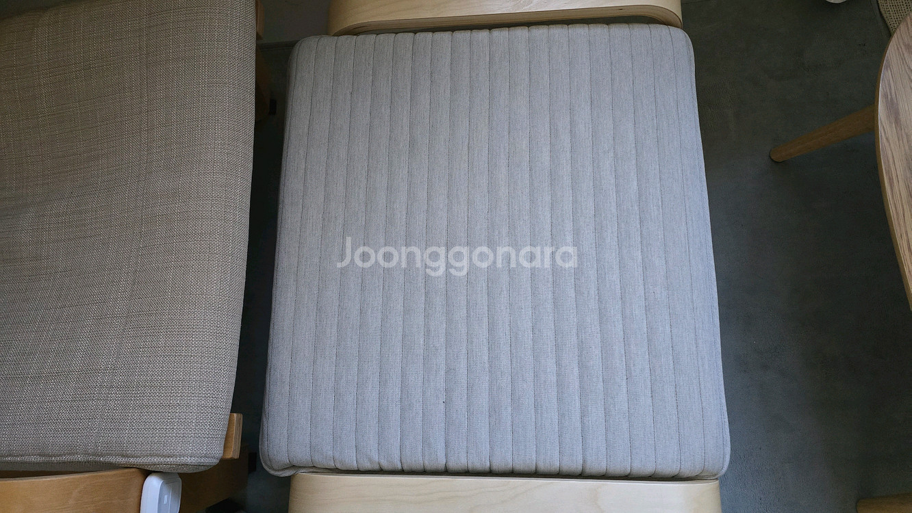 이케아 포엥 암체어 [다리받침 포함][부천]--3