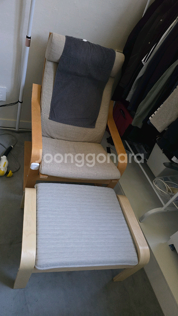 이케아 포엥 암체어 [다리받침 포함][부천]--0