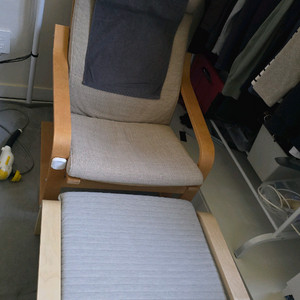 이케아 포엥 암체어 [다리받침 포함][부천]