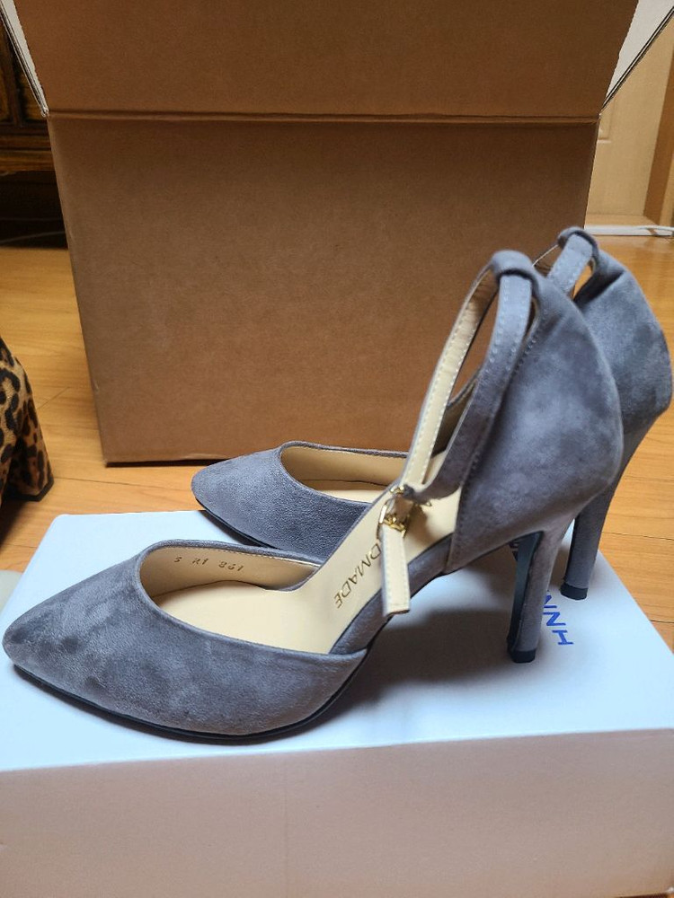 스웨이드 앵클 스트랩 힐 230mm--2