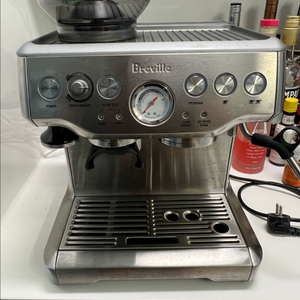 브레빌 BES870 에스프레소 커피머신