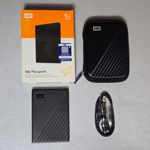 [국내정품] WD NEW My Passport Black 1TB, 웨스턴디지탈 외장하드 1TB 블랙 팝니다.