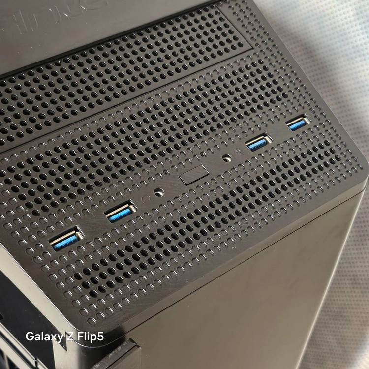 안텍 ANTEC S10 빅타워 케이스 판매합니다. 이미지
