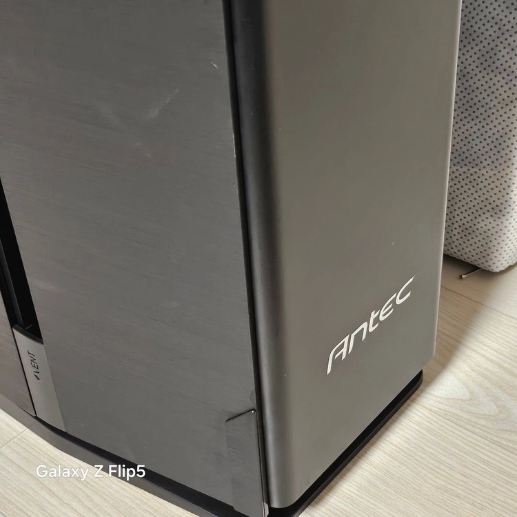 안텍 ANTEC S10 빅타워 케이스 판매합니다. 이미지
