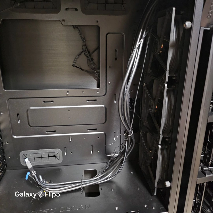 안텍 ANTEC S10 빅타워 케이스 판매합니다. 이미지