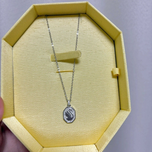 급처) 스와로브스키 목걸이