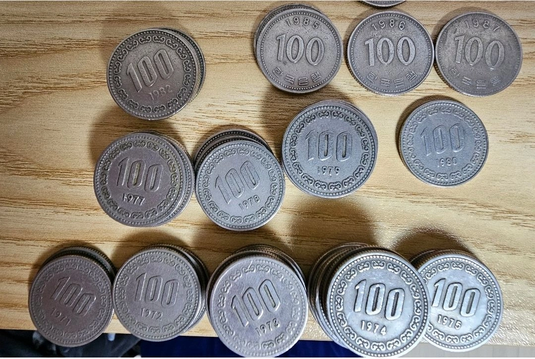 100원 동전 72년.82년.등등 70년. 이미지