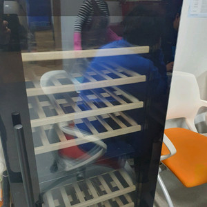 카리어 와인셀러 CWC-77GTV