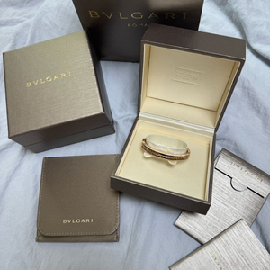 불가리 비제로원 락 로즈골드 팔찌