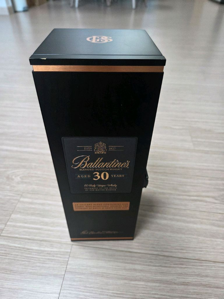 발레타인30년,xo헤네시, 블루라벨 공병 일괄 이미지