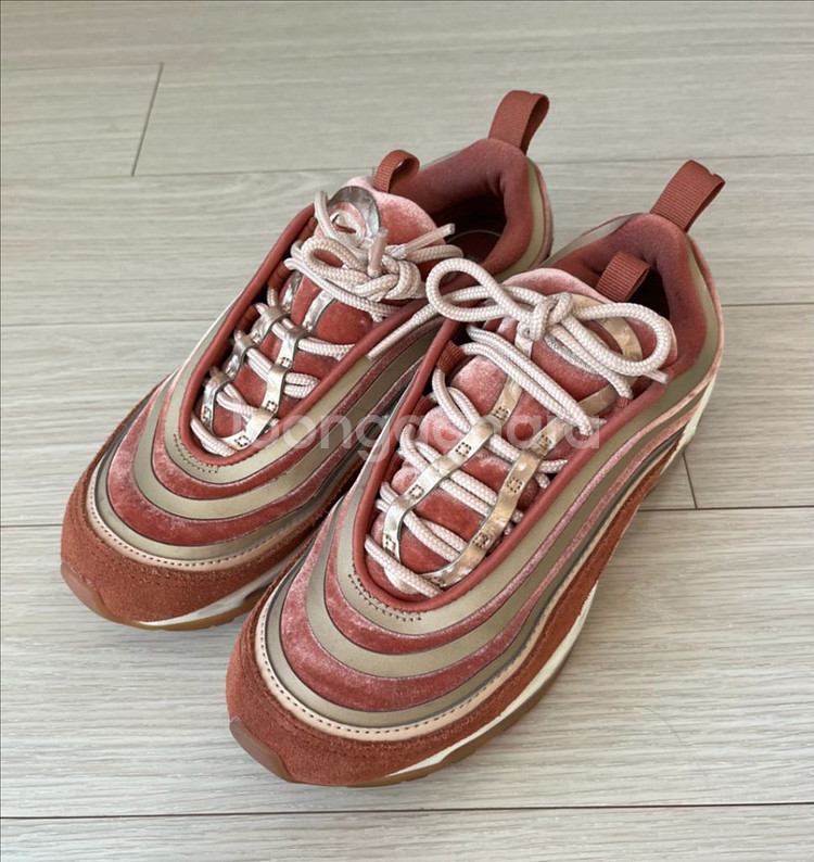 나이키 에어맥스 97 울트라 벨벳 230 여성 운동화--0