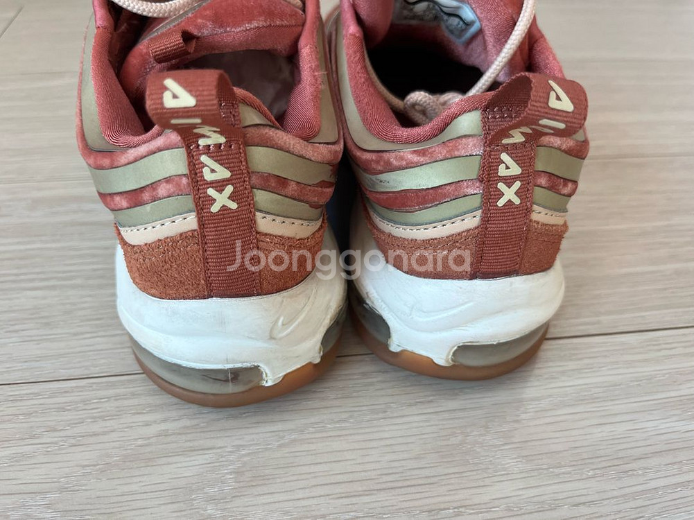 나이키 에어맥스 97 울트라 벨벳 230 여성 운동화--3