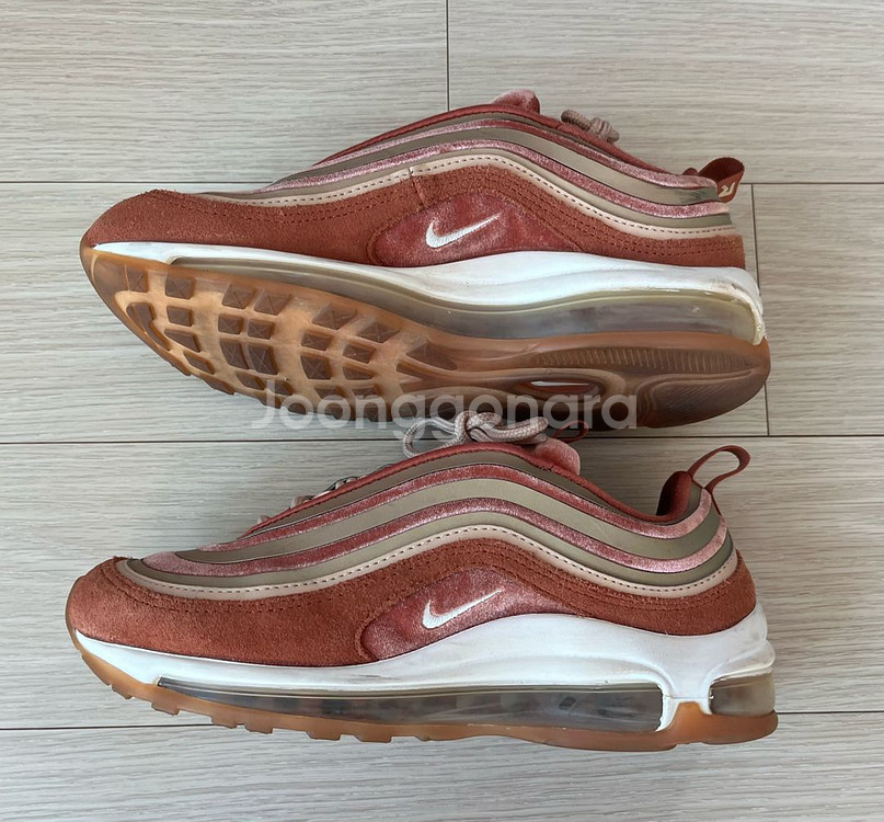 나이키 에어맥스 97 울트라 벨벳 230 여성 운동화--1