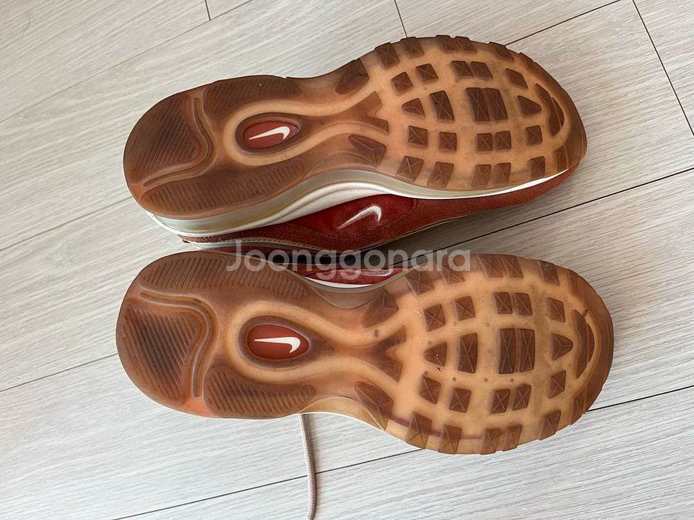 나이키 에어맥스 97 울트라 벨벳 230 여성 운동화--5