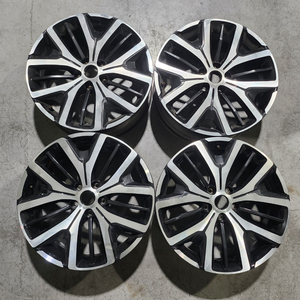 더뉴 QM6 19인치 시그니처 투톤 순정휠 중고휠 팝니다