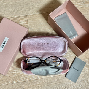 [새제품] 미우미우 리가드 안경