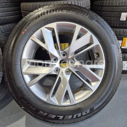 제네시스 GV70 18인치 임판급 중고 휠타이어세트 판매--0