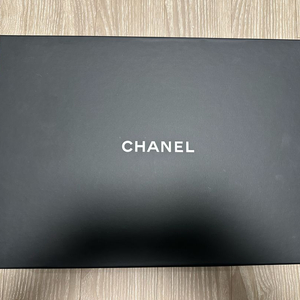 보이샤넬 캐비어 라지 금장 클러치백 판매합니다.