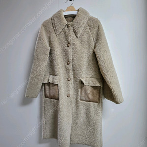 !가격내림! 바이먼슬리 코트(택포)